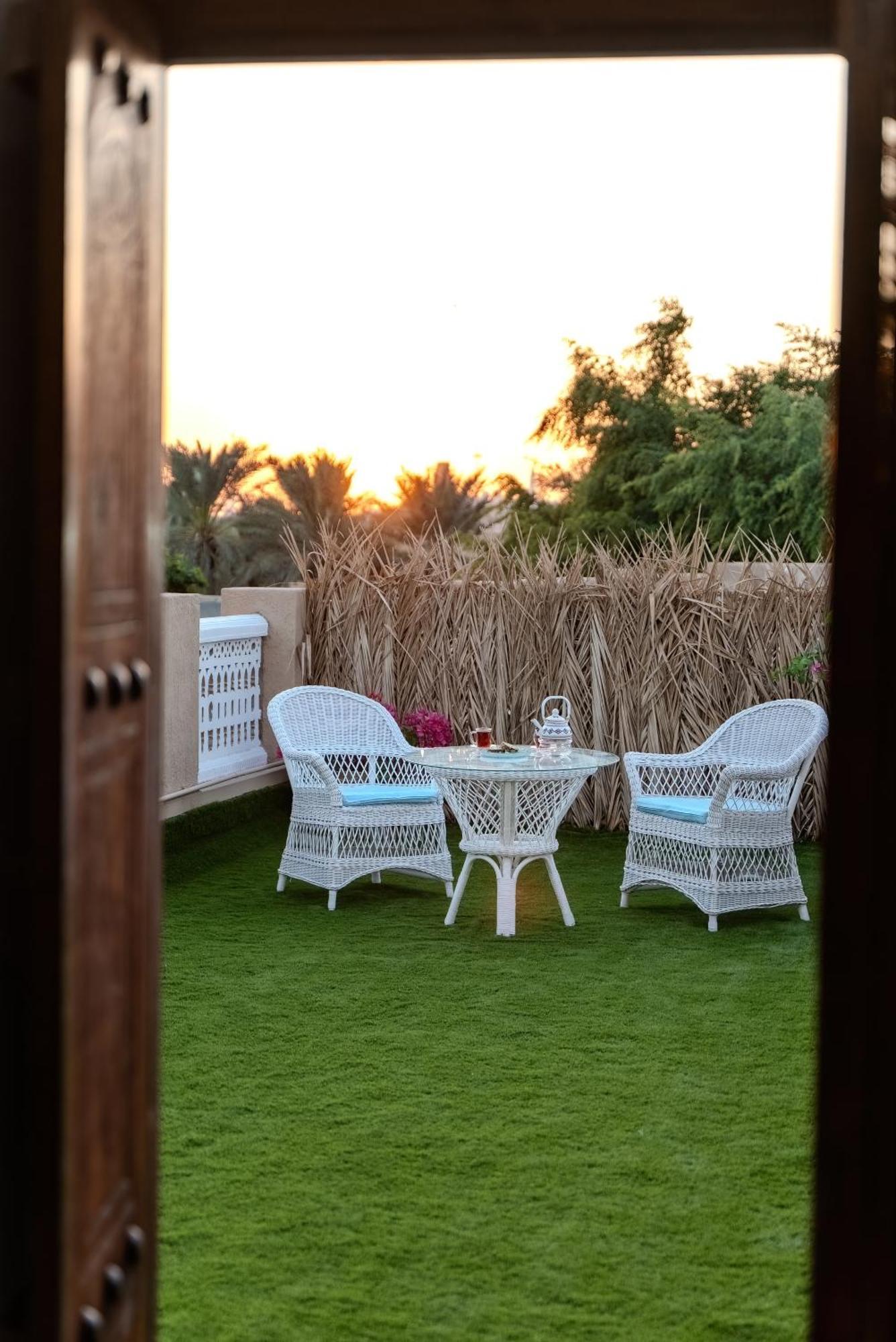 Arabian Boutique Hotel Dubai Exterior photo